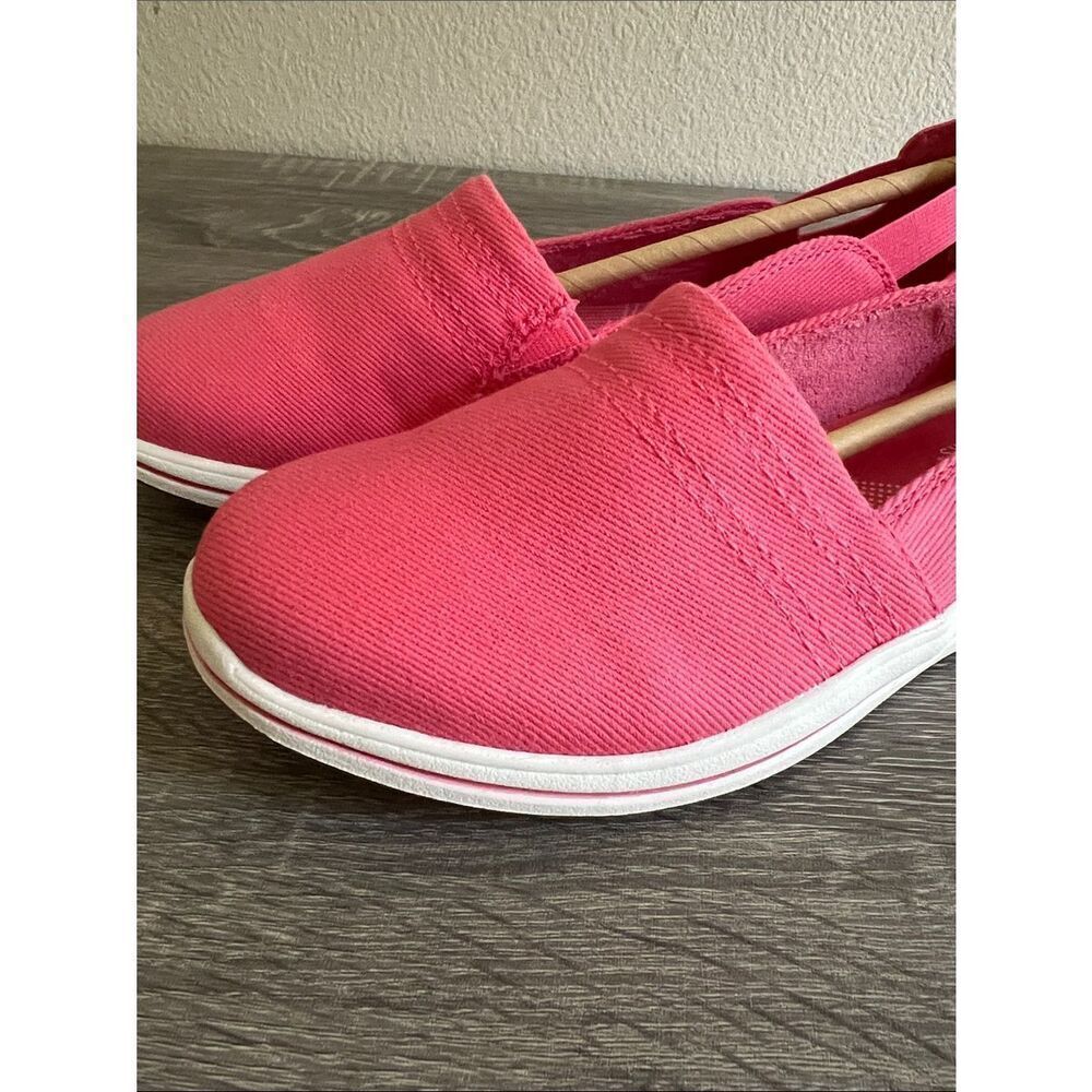 New Clarks Cloudsteppers Slip On Canvas Comfort Sneakers Women’s 7W - Picture 4 of 6